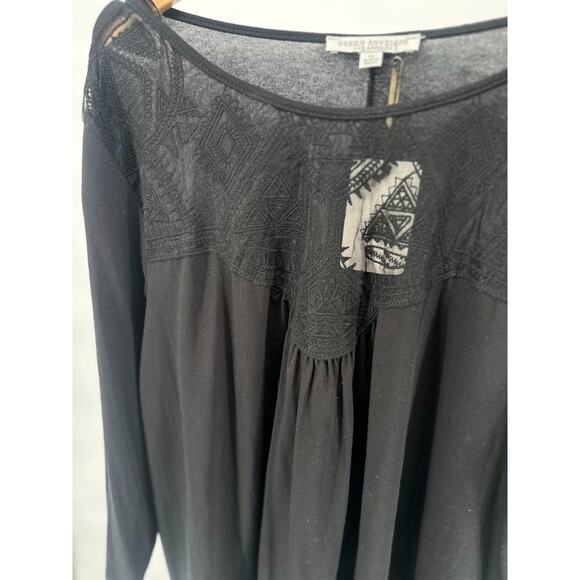 Green Envelope Womens Black Drapey Lace Mix Top Rayon Spandex Size 1X Minimalist - Picture 2 of 7